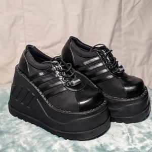 Demonia Stomp 08 Black Platform Sneaker Shoe